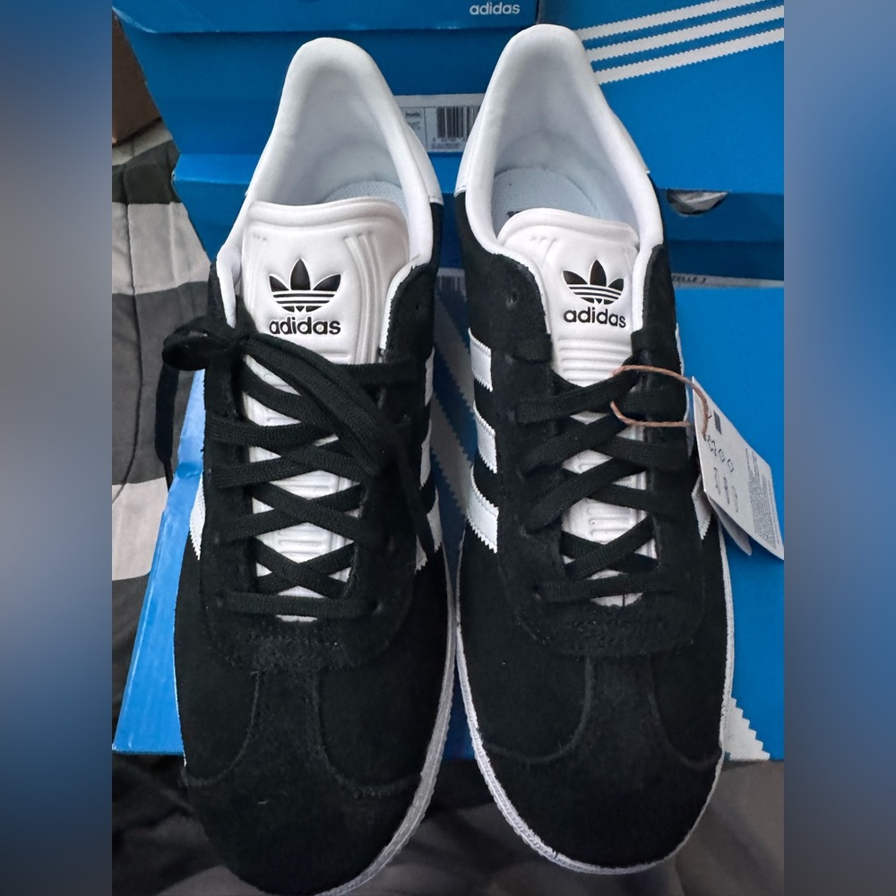 adidas Originals Black and White Gazelle Shoes - Picture 5 of 10